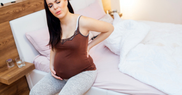 Ишиас у беременных: как сохранить спину здоровой?